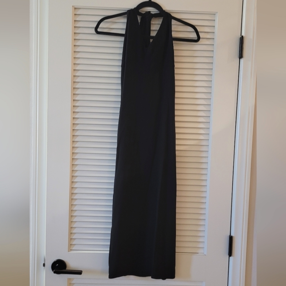 Guess Collection- Black Long Sleeveless Halter Top Open Back Evening Midi Dress